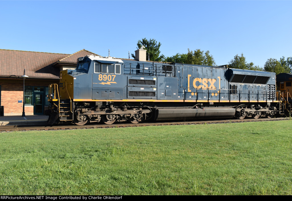 CSXT 8907